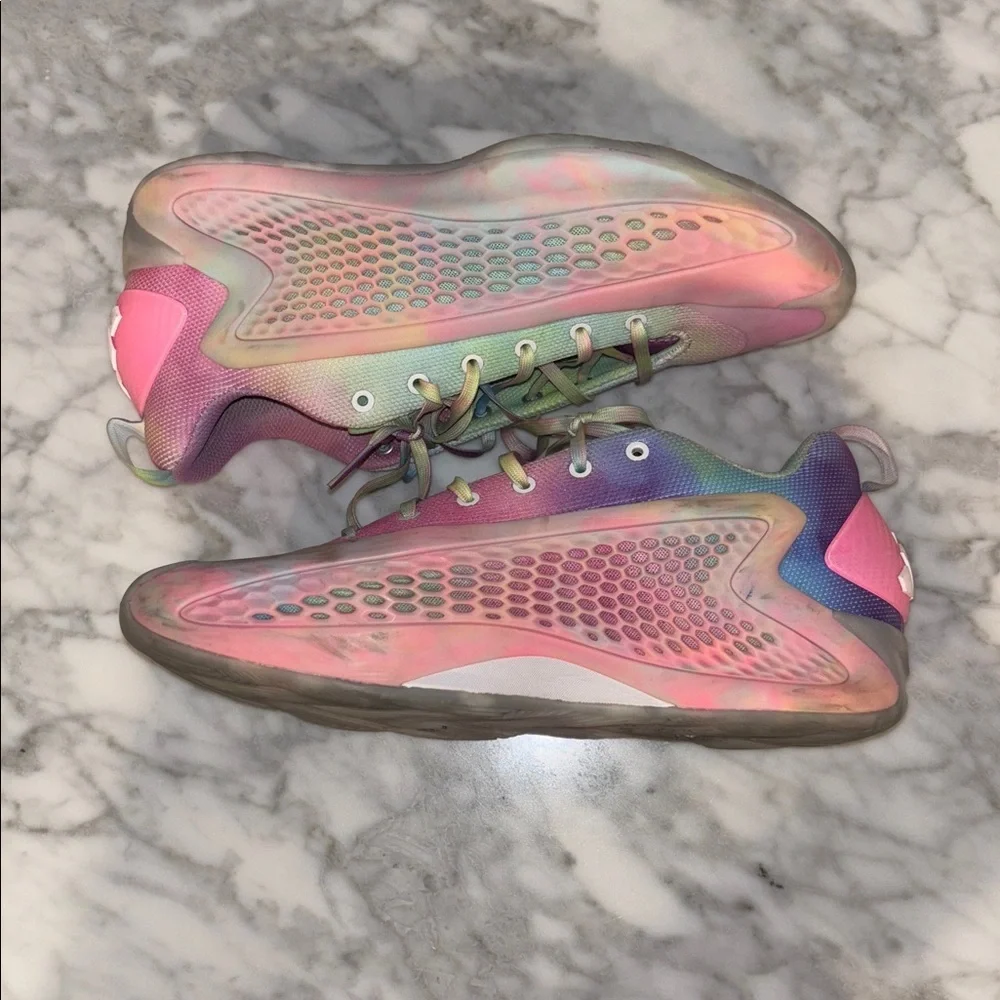 Adidas Anthony Edward’s “Tie Dye” low, 9M, NO BOX